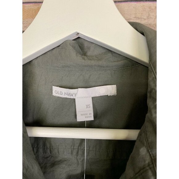 Old Navy Womens XS NWT Button Down Shirt Ruffled - Picture 4 of 9